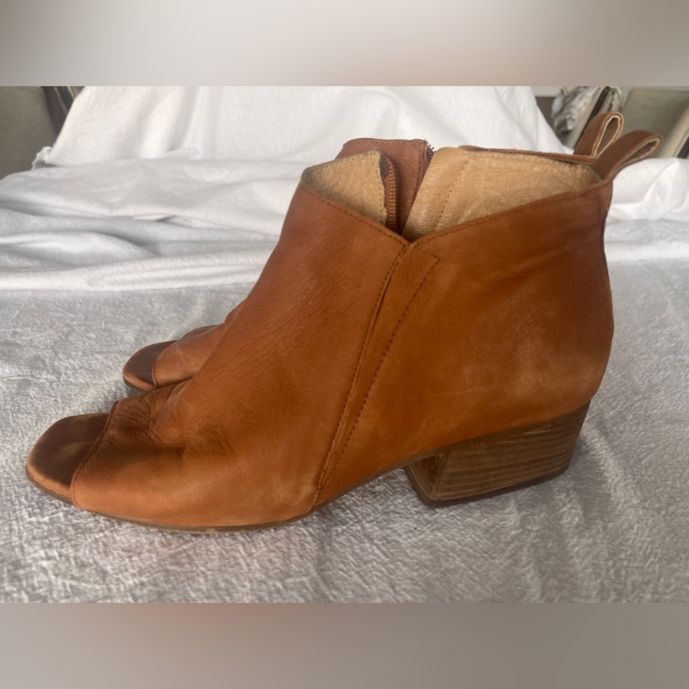 Corso Comi peep-toe leather booties - Picture 2 of 5